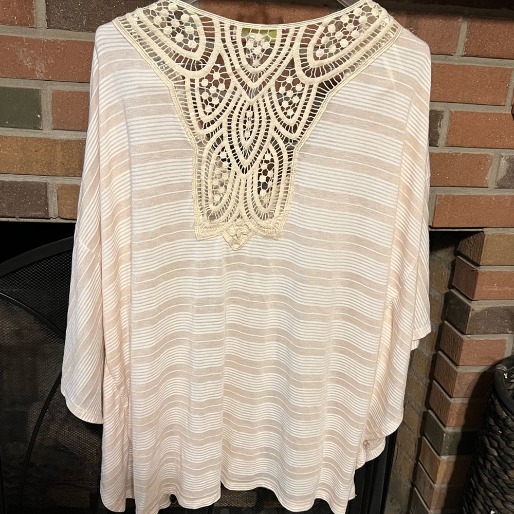SOLD!! 2X Forever 21 Boho Romantic Crochet Embroidery Batwing - Picture 9 of 11